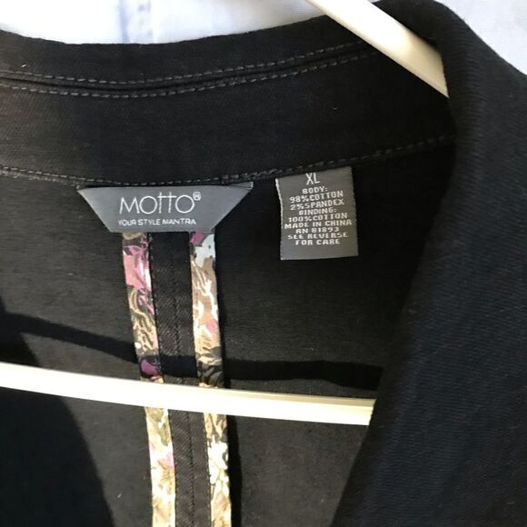 Motto black jacket size xL button front belt - Picture 3 of 4
